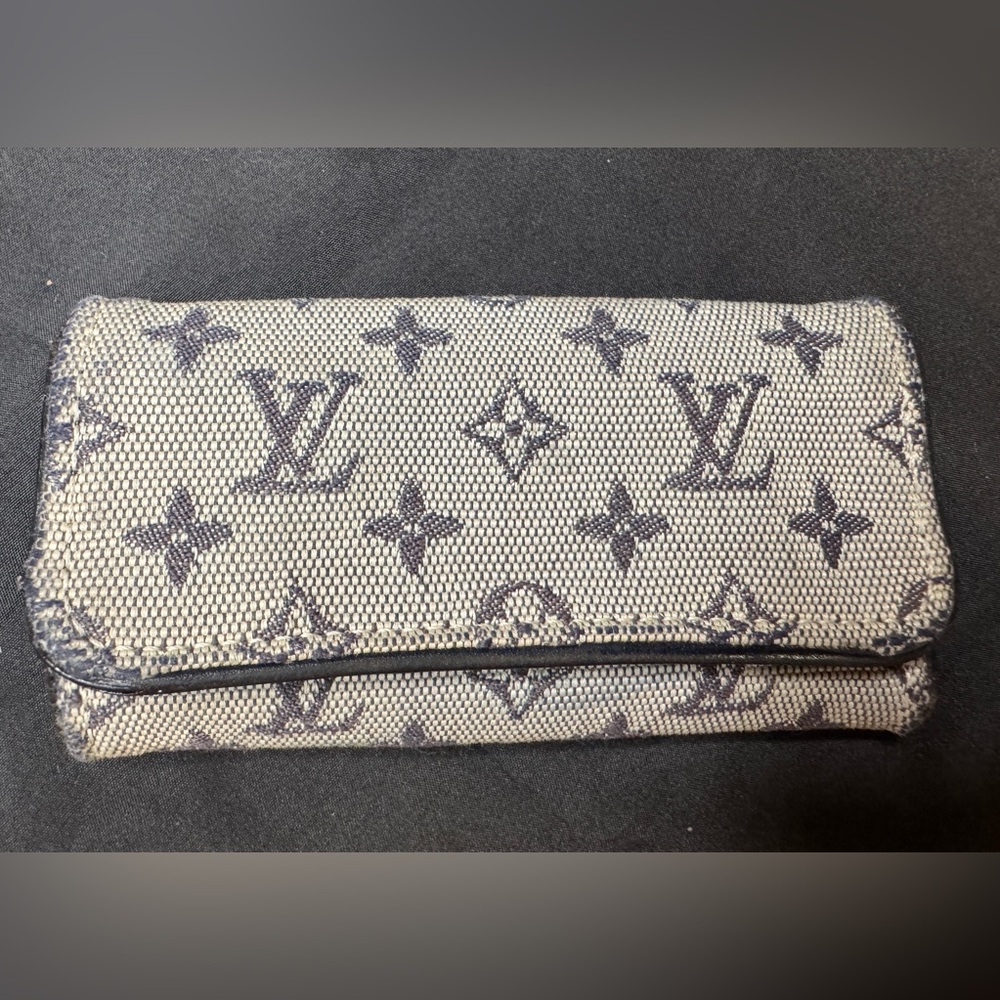 Louis Vuitton LV Navy Monogram Mini Lin Key Holder